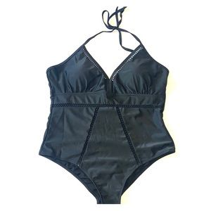 SHEIN PLUS Halter One Piece Swimsuit